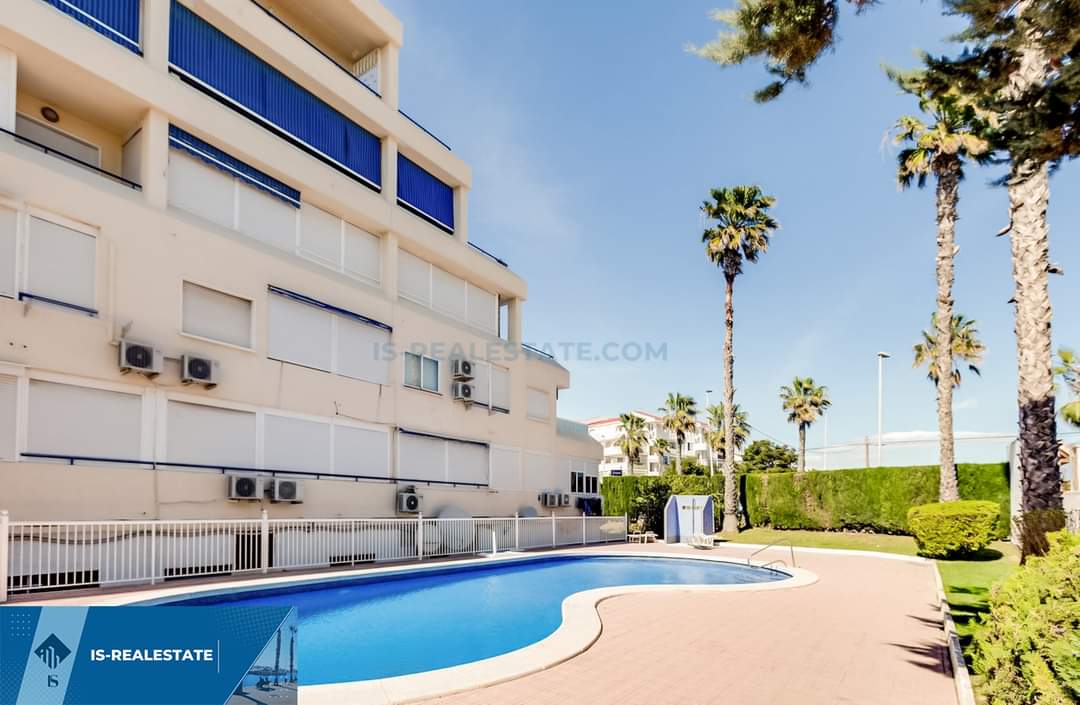 Parduodamas 3 kambarių, dviejų aukštų apartamentas, Ispanijoje