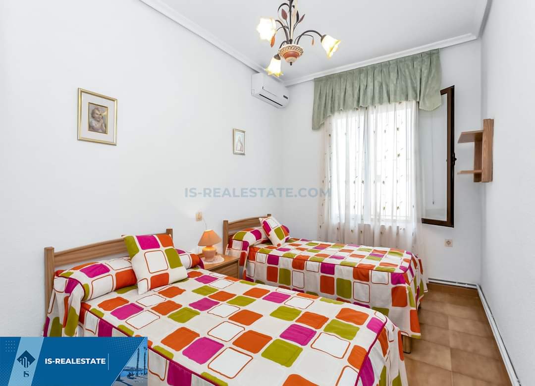 Parduodama 5 kambarių vila Ispanijoje