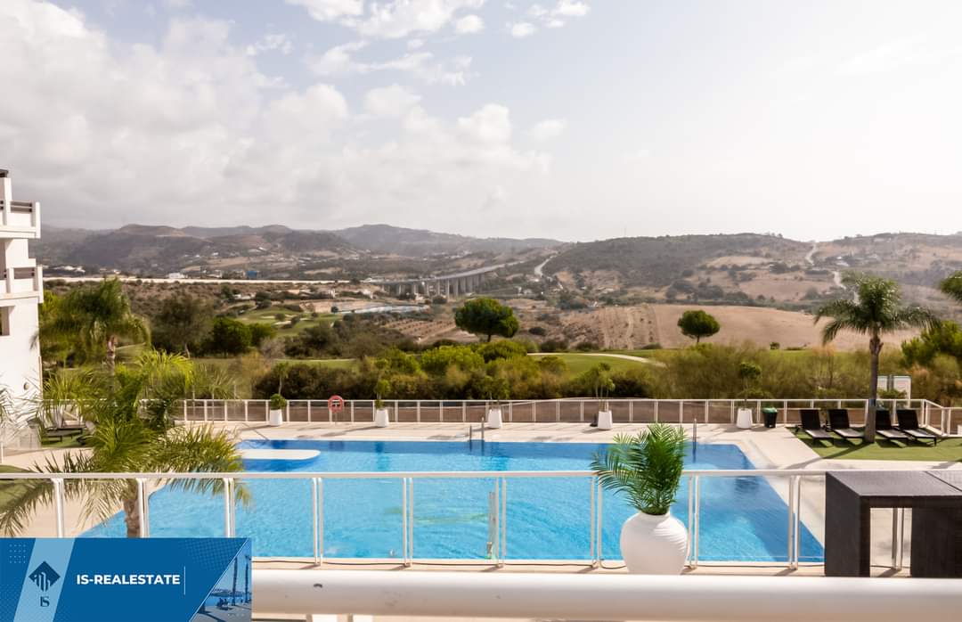 Parduodamas 3 kambarių apartamentas, Ispanijoje, Malaga provincijoje, Estepona mieste