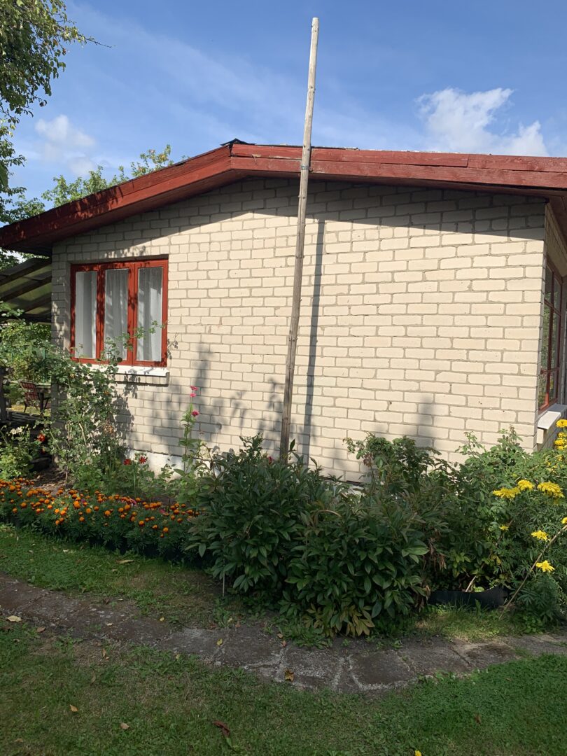 Sodas Šernuose 6,5 a su mūriniu namuku