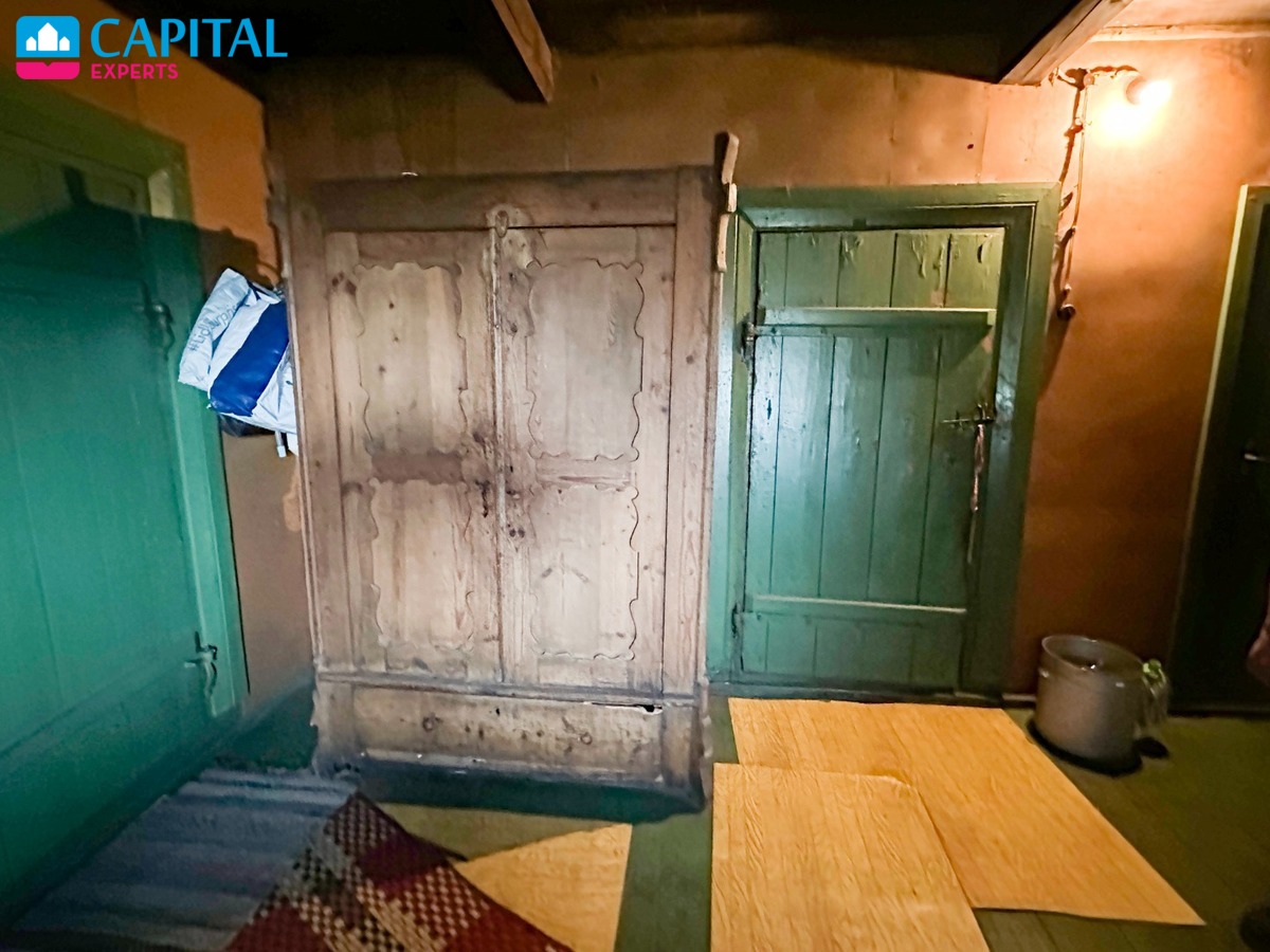 Parduodama sodyba su 20 ha (4,6 ha miškas) sklypu Baikelių k., Ignalinos raj.