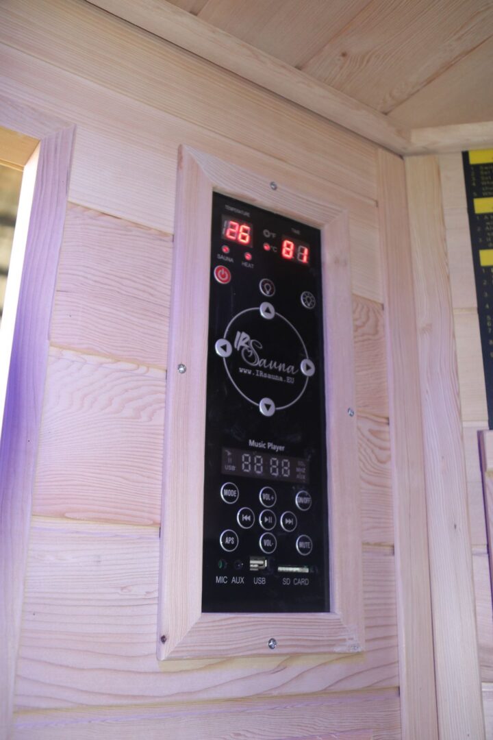 Infraraudonųjų spindulių sauna IDEAL 2/3