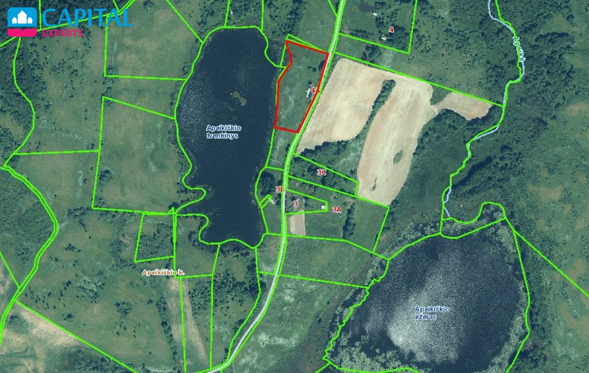 Parduodama jauki sodyba šalia tvenkinio.