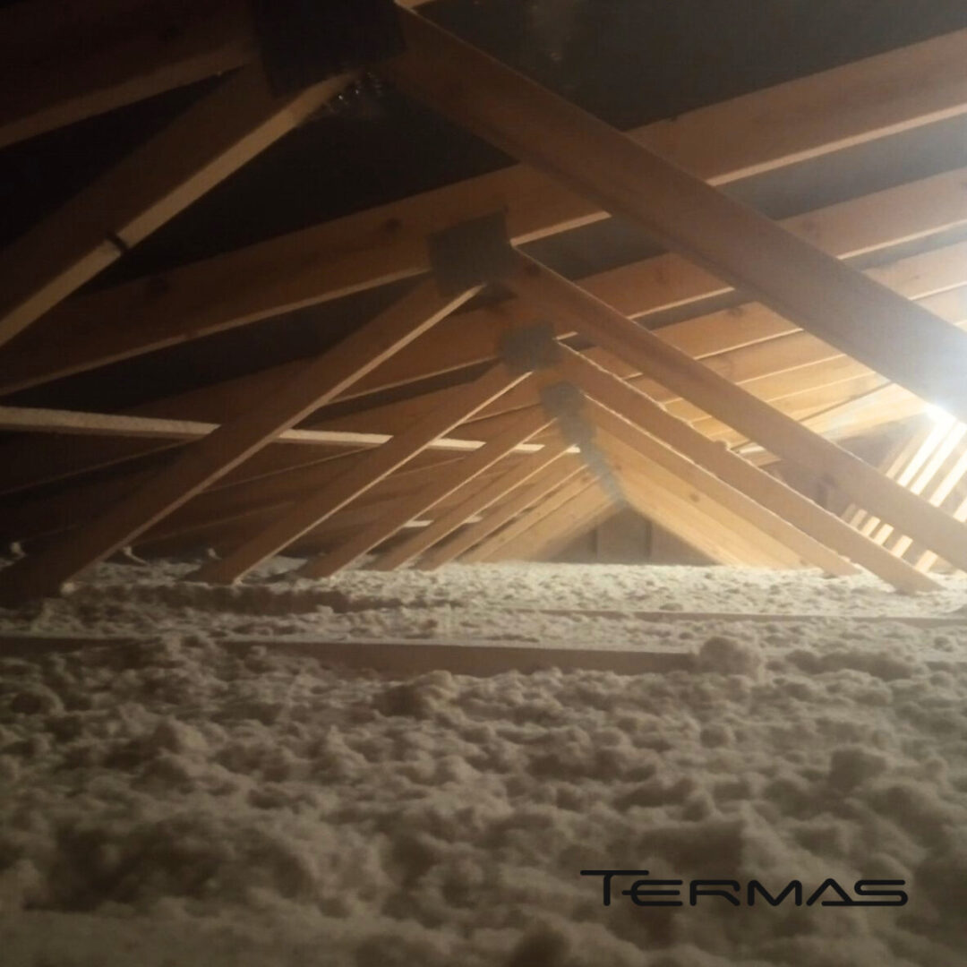 Šiltinimas purškiamomis biriomis vatomis