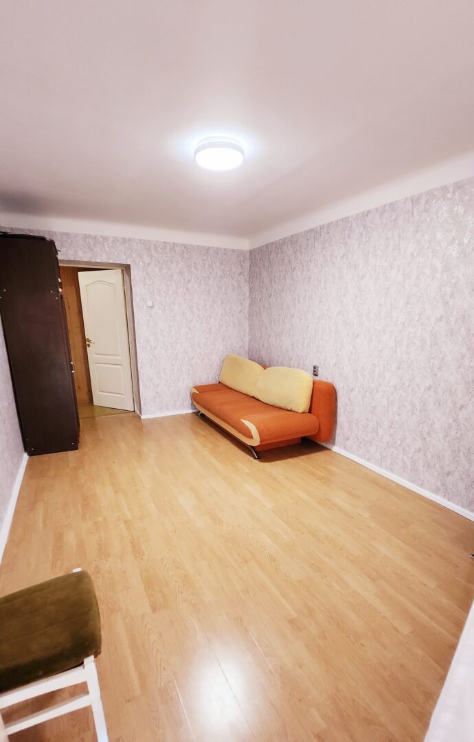 Parduodamas 2 kambarių butas 43 kv.m