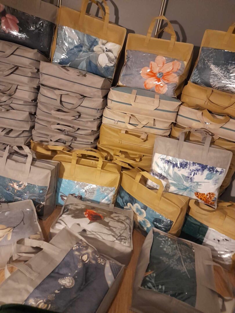 PLIUŠO PATALYNĖS KOMPLEKTAI