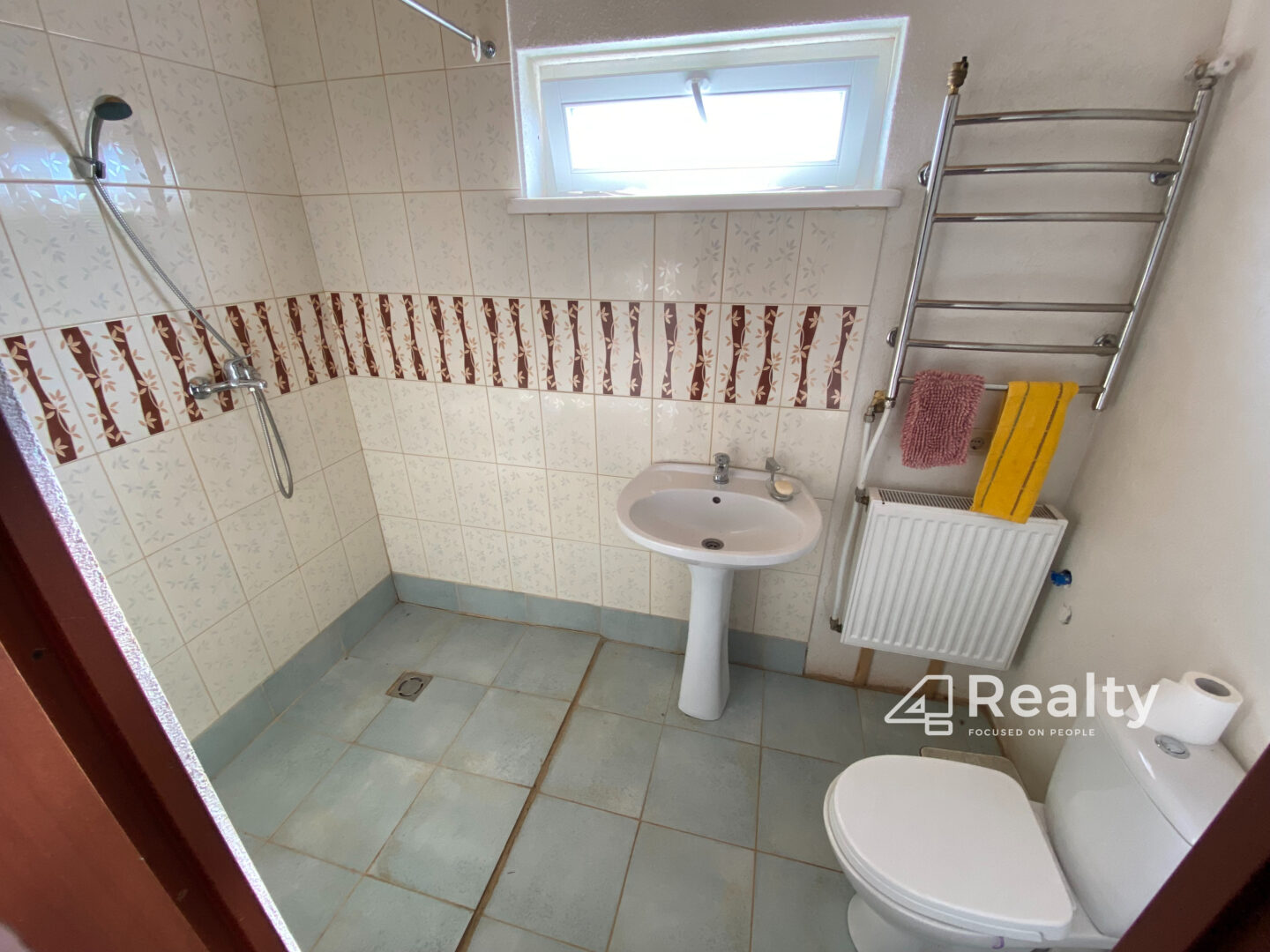 SKUBIAI PARDUODAMAS NAMAS