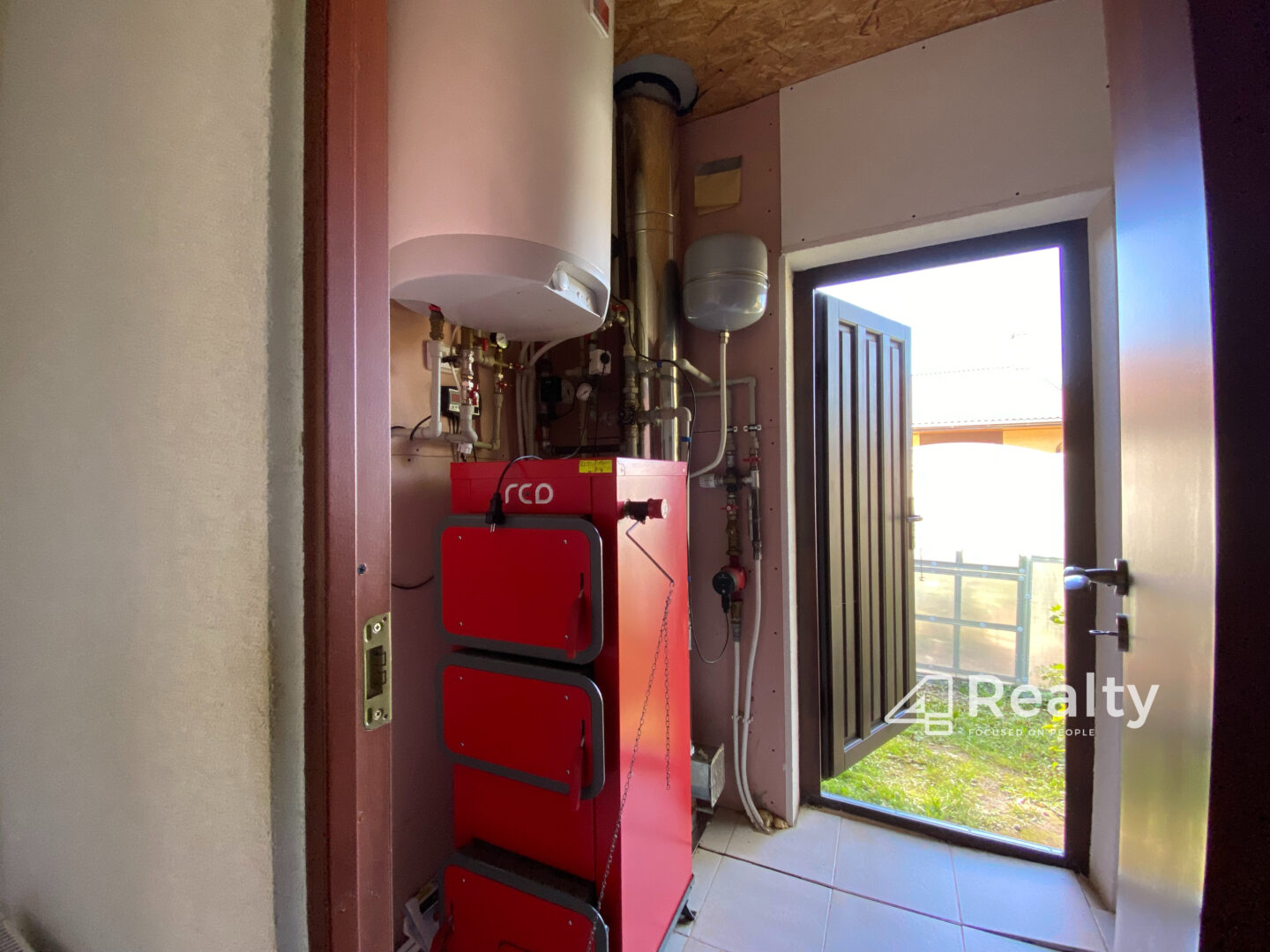 SKUBIAI PARDUODAMAS NAMAS