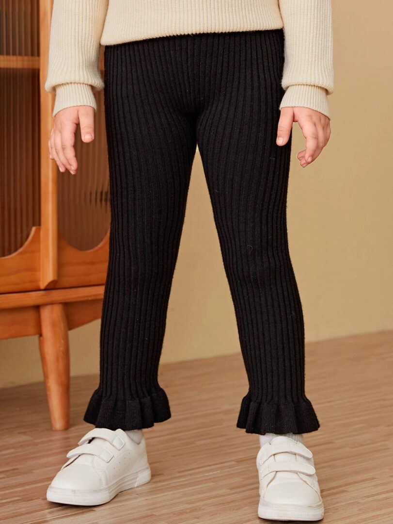 Juodos stilingos kelnės