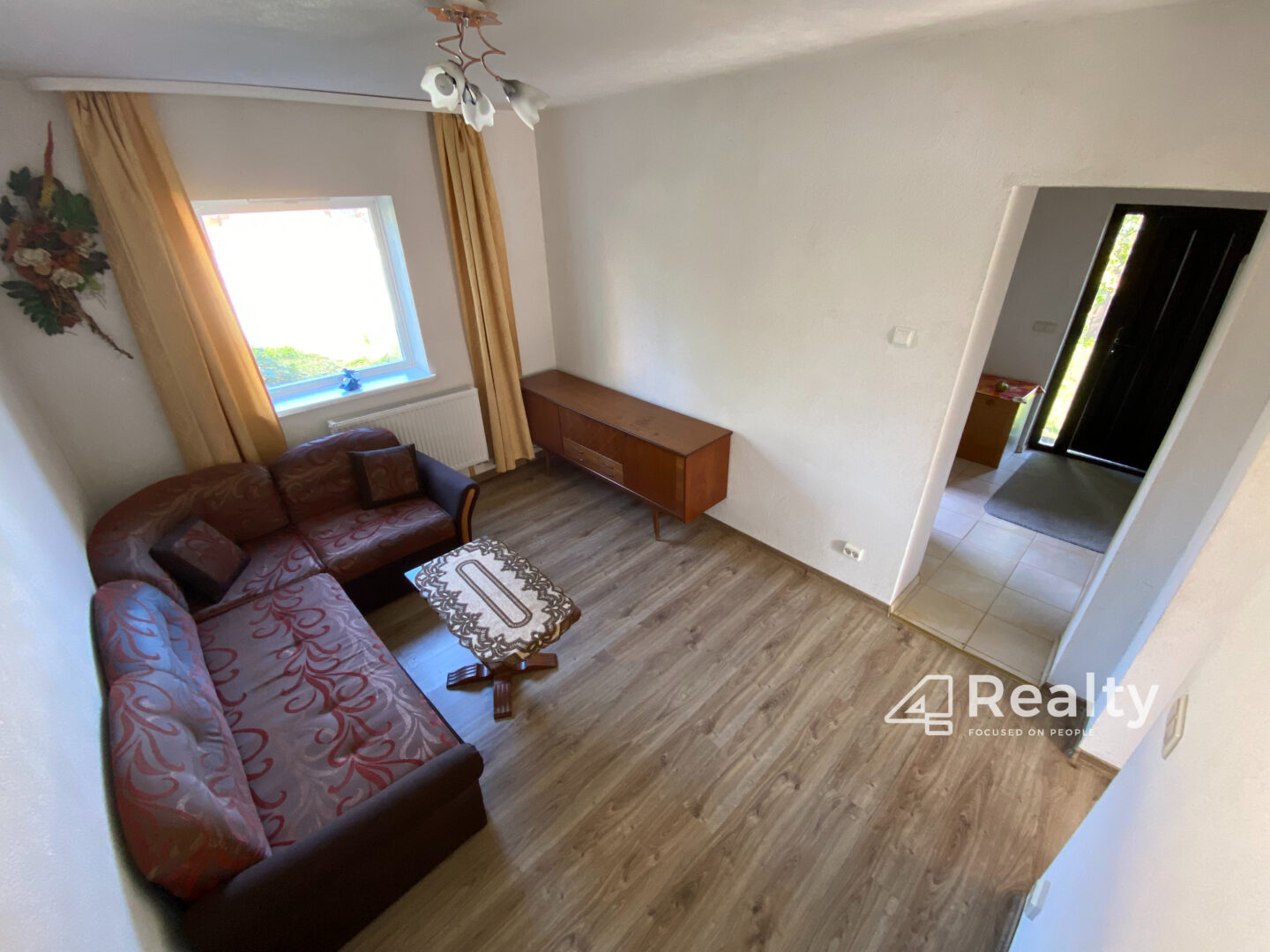 SKUBIAI PARDUODAMAS NAMAS