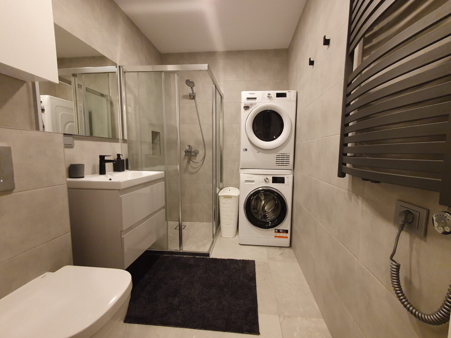 Parduodamas naujai įrengtas butas Palangoje, arti centro.