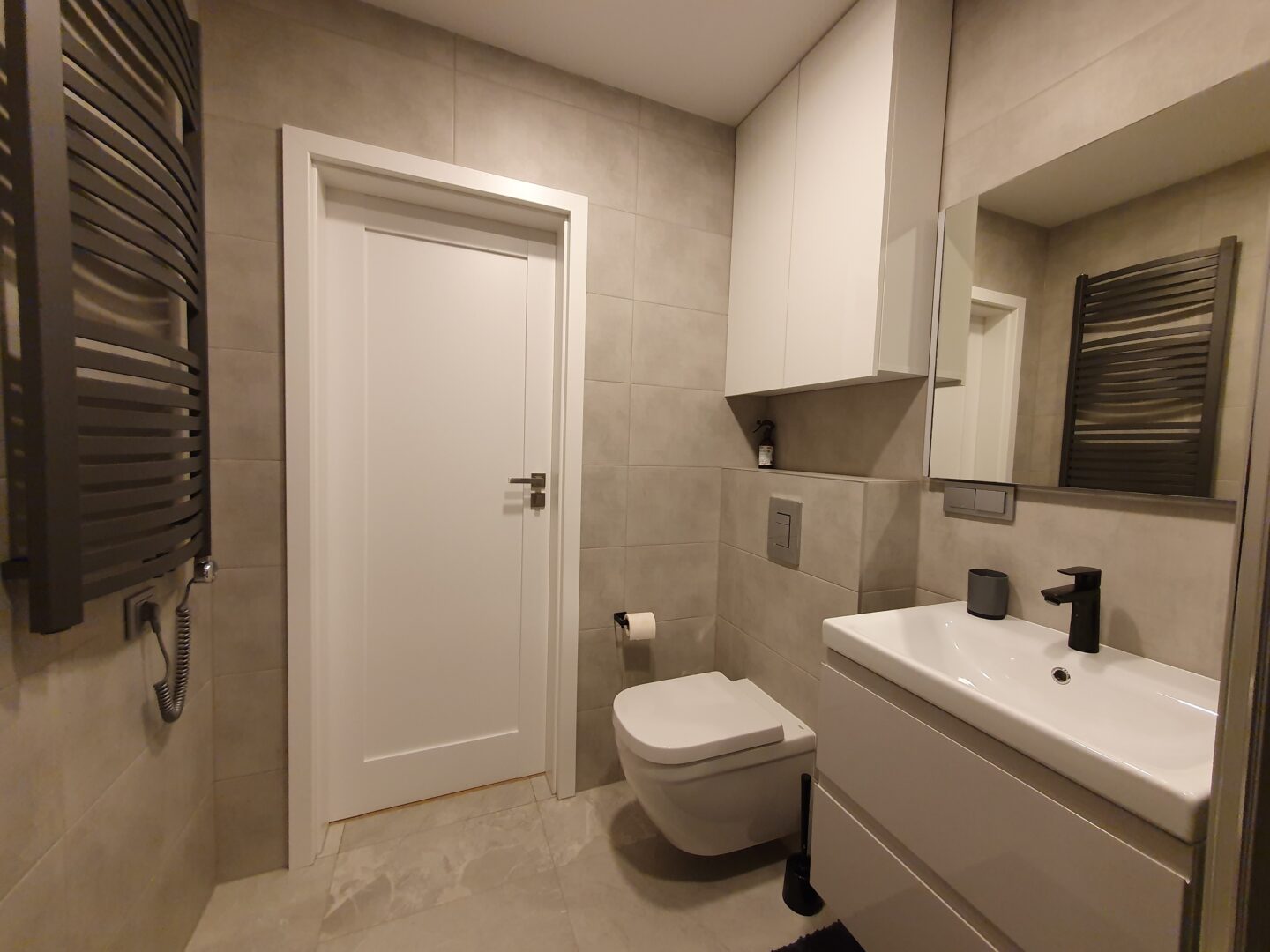 Parduodamas naujai įrengtas butas Palangoje, arti centro.