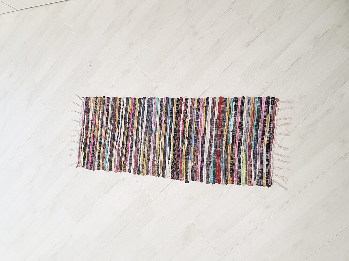 Parduodami naudoti, itin gerame stovyje kilimėliai, 