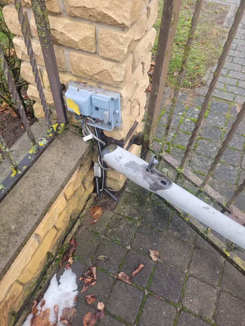 Vartų remontas Klaipeda