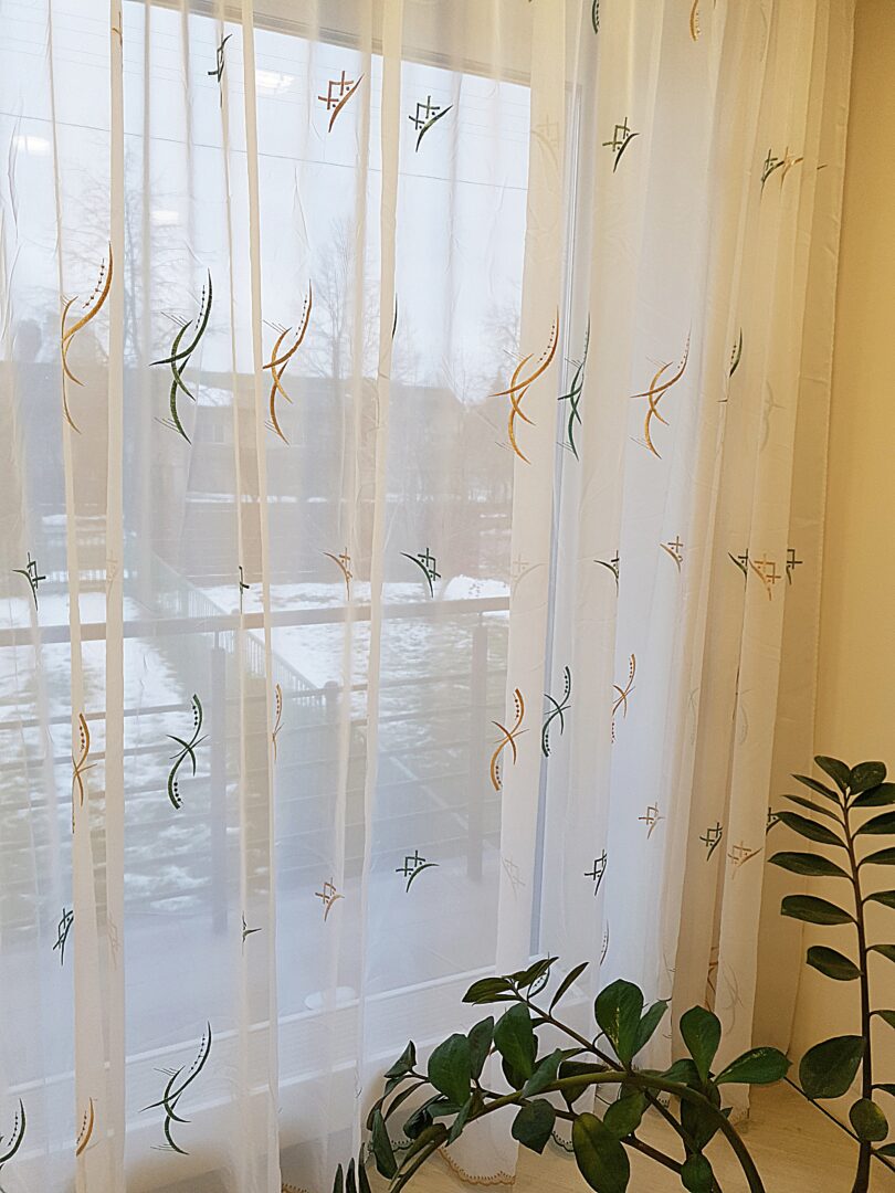 Parduodamos naudotos, itin gerame stovyje, užuolaidos