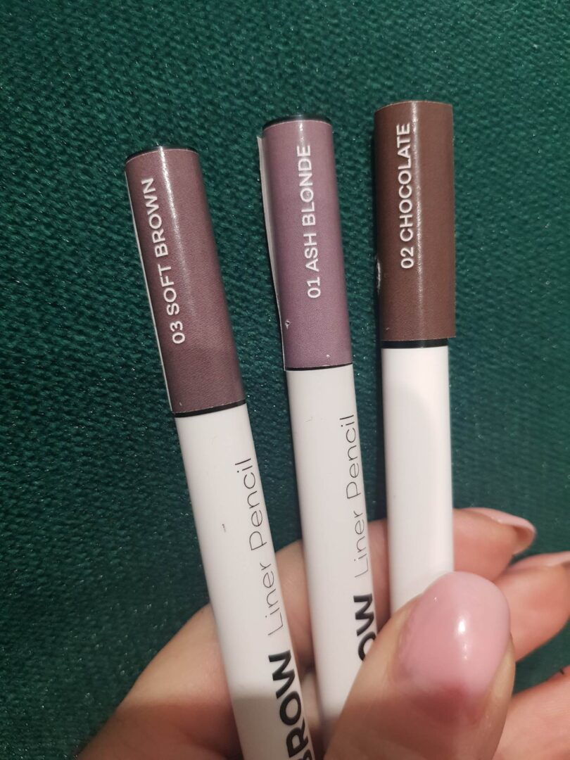 Antakių pieštukai/01 Ash Blonde/02 Chocolate/03 Soft Brown