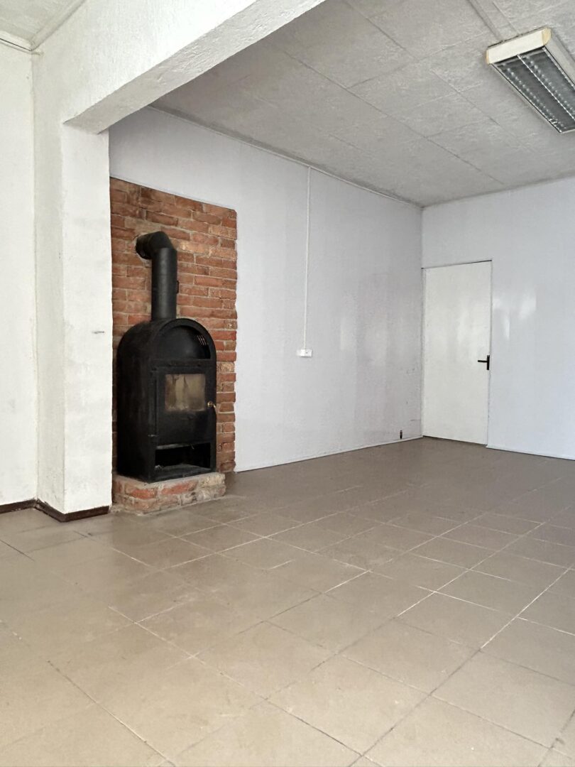 Išnuomojamos 30 kv.m. patalpos Pasvalio centre.