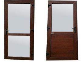 Naujos plastikinės lauko durys