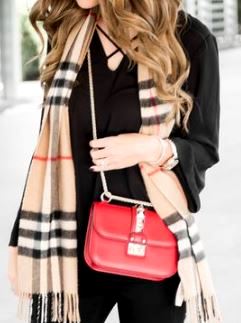 Dvipusiai, švelnūs šalikai su vilna