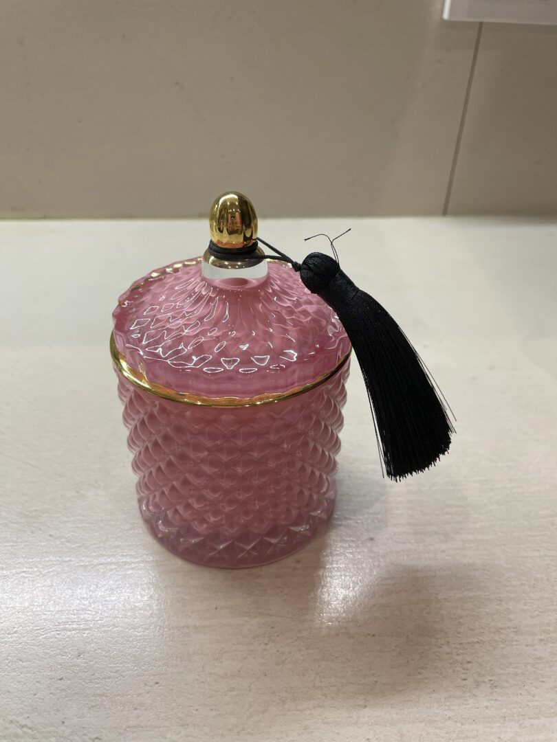 Rankų darbo kvepiančios sojų žvakės