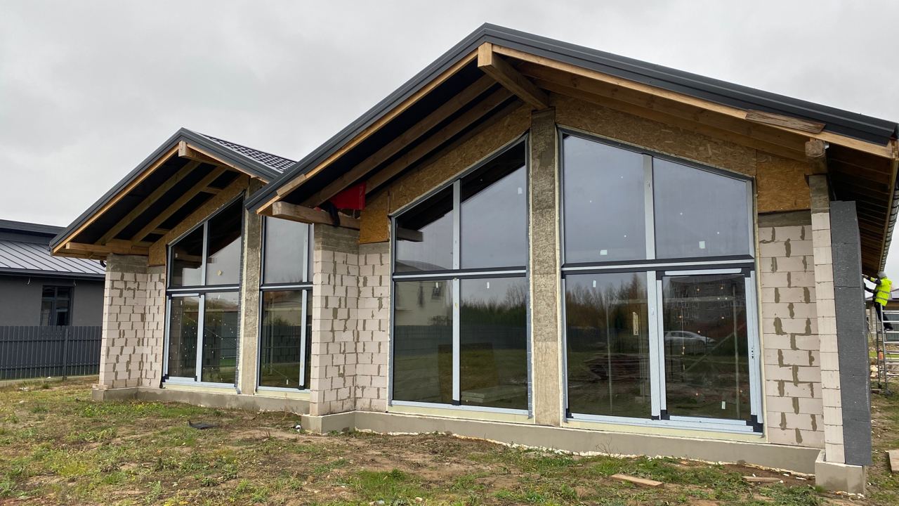 Parduodami du sublokuoti, naujos statybos A++ namai