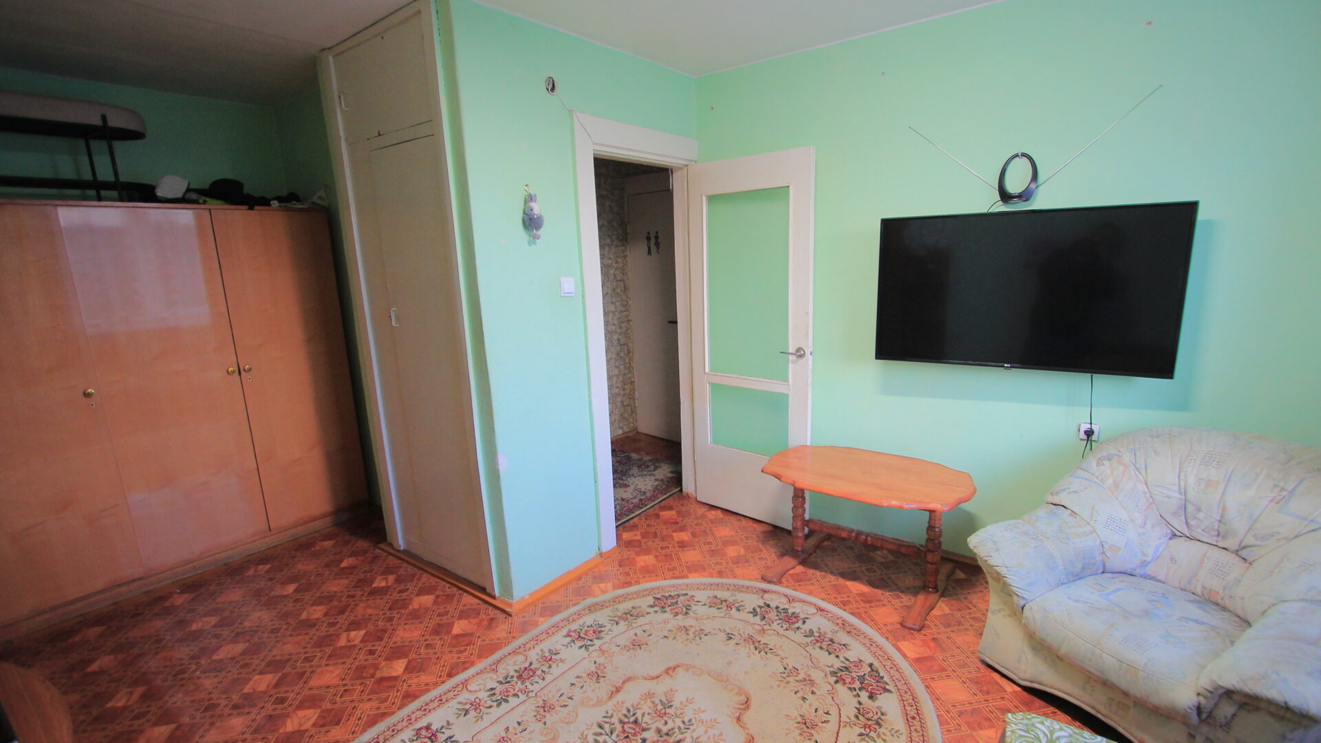 Parduodamas 1kambario butas (Naujoji Akmenė)