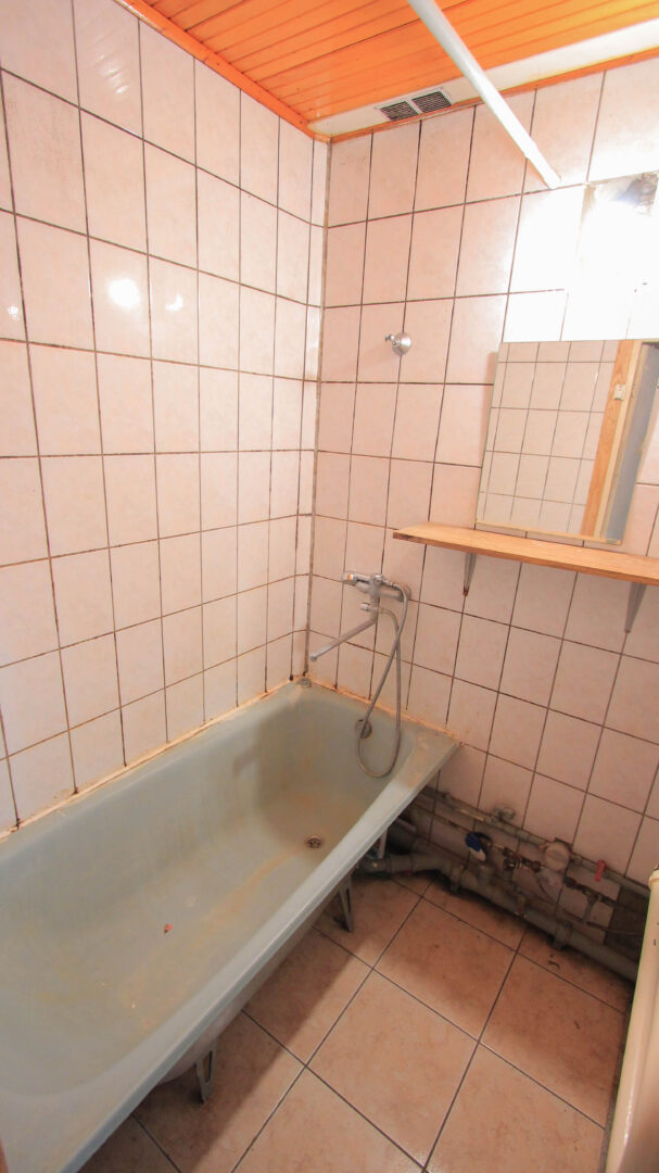 Parduodamas 3kambarių butas (Naujoji Akmenė)