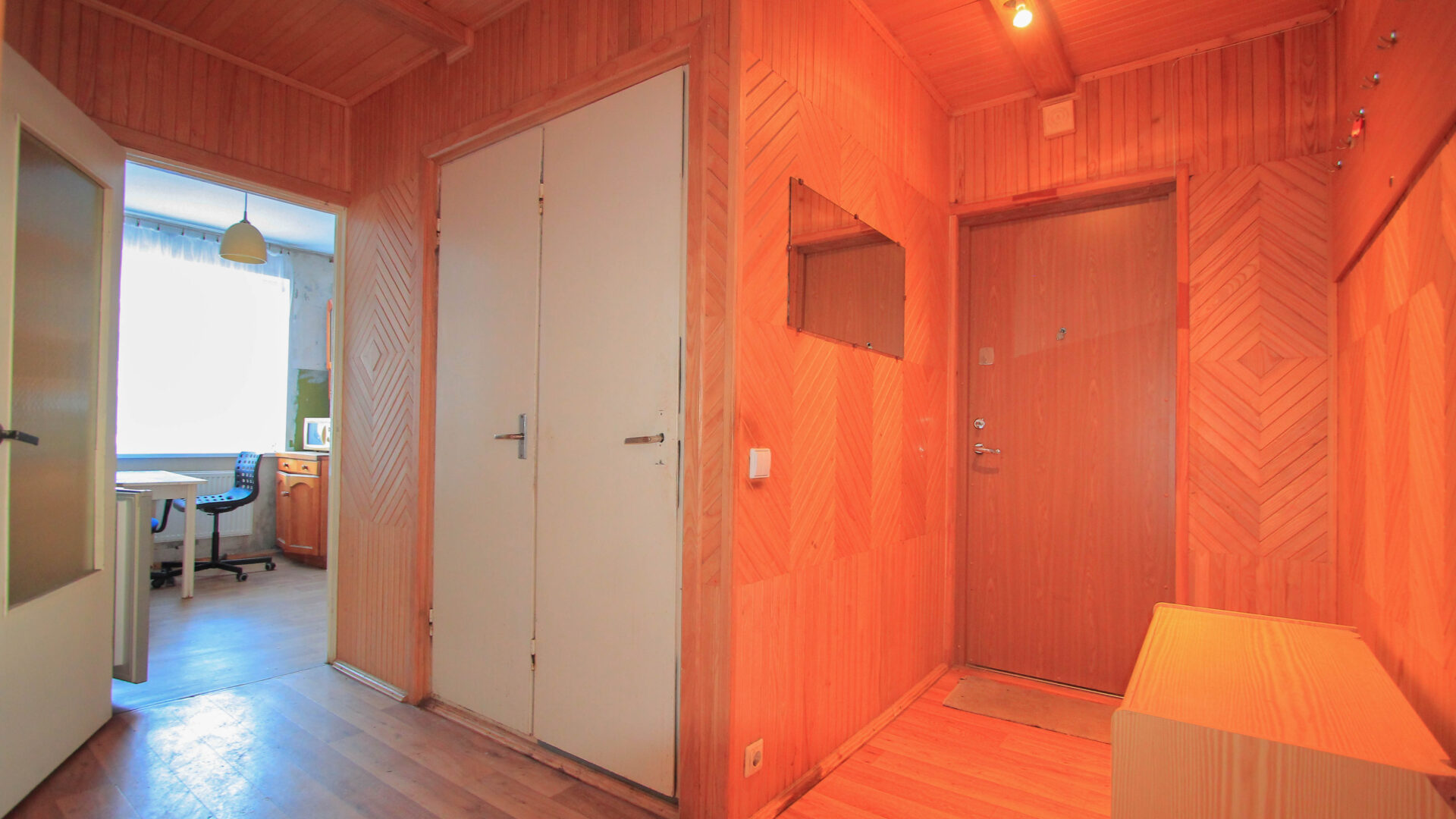 Parduodamas 3kambarių butas (Naujoji Akmenė)