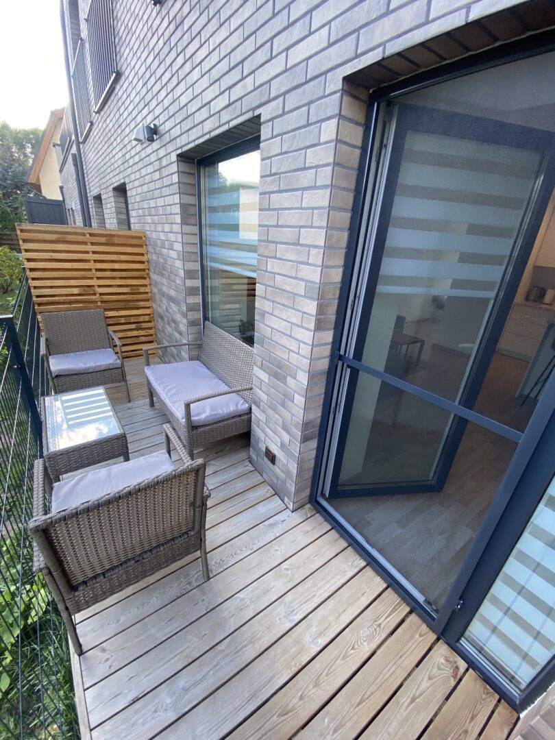 Parduodamas naujai įrengtas butas Palangoje, arti centro.