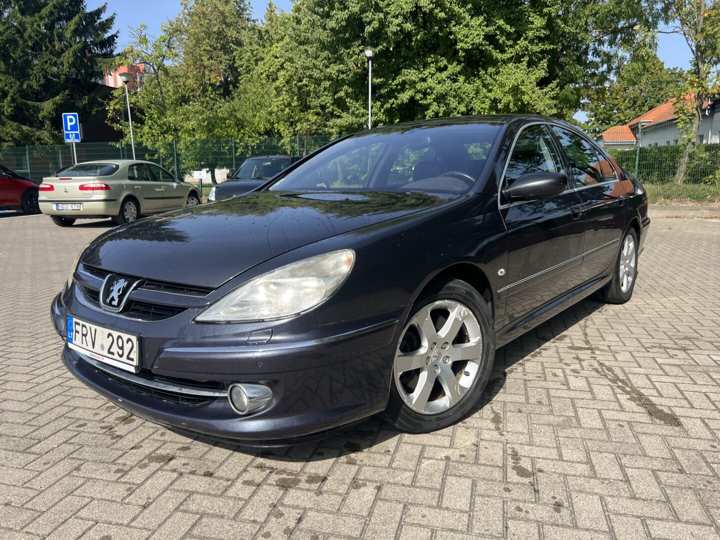 Peugeot 607