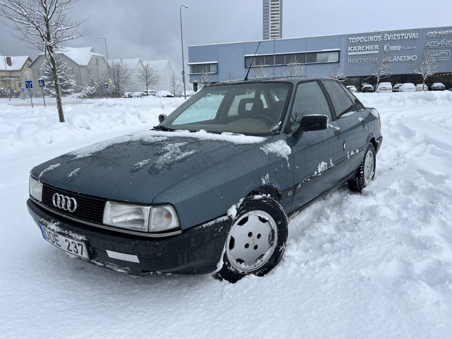 Audi 80