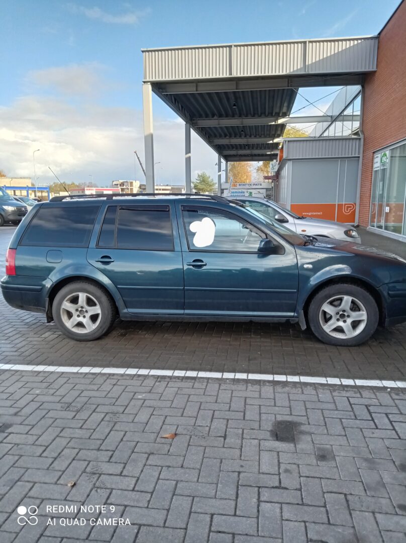 Volswagen golf universalas