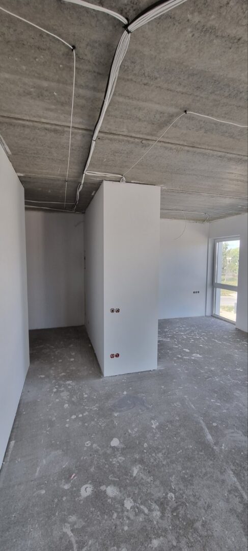 Vidaus apdaila. Glaistymo ir dažymo darbai.