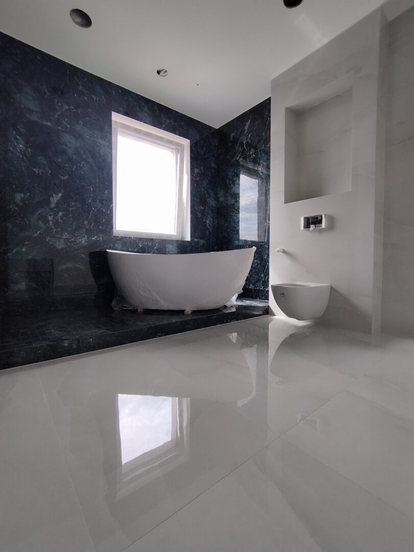 Plytelių bei mozaikos klijavimas