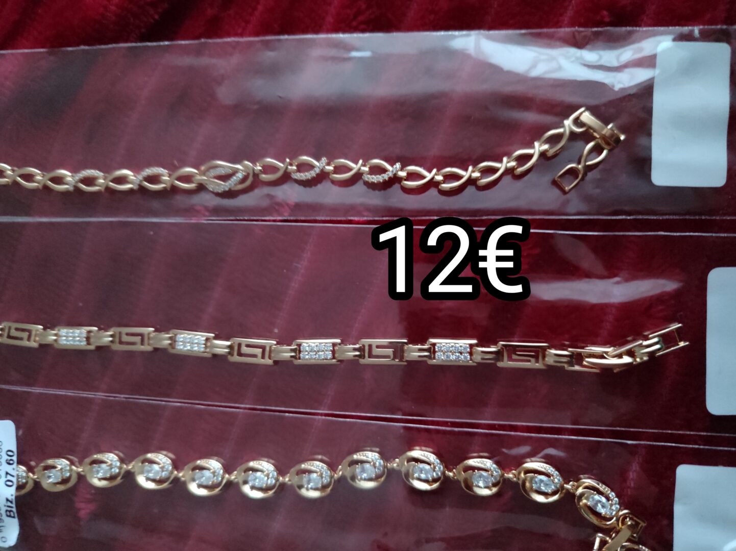 Medicininio metalo bižuterija