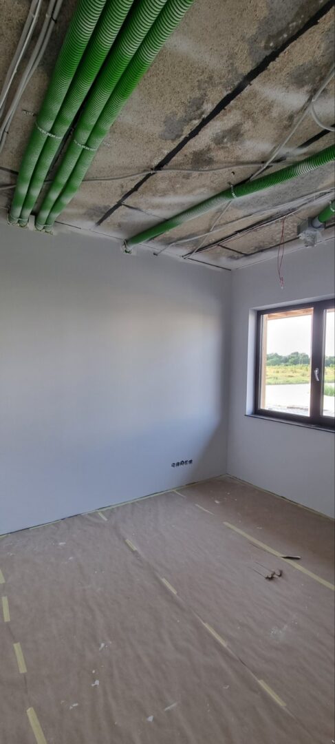 Vidaus apdaila. Glaistymo ir dažymo darbai.