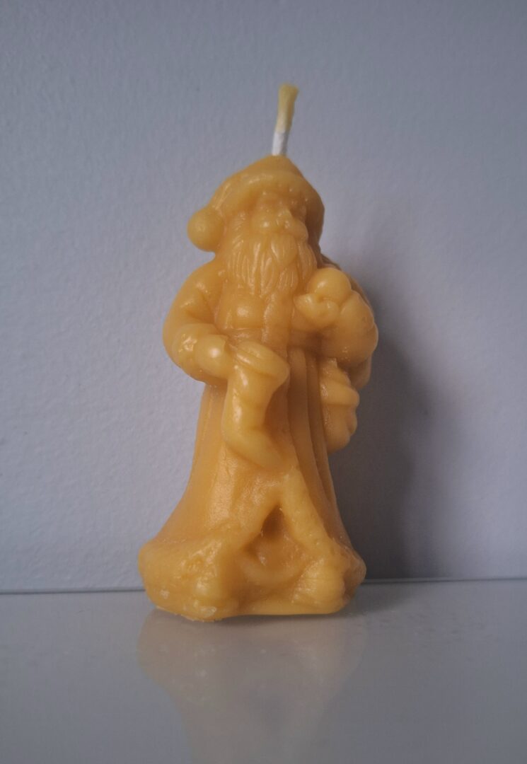 Parduodu rankų darbo natūralaus vaško žvakes