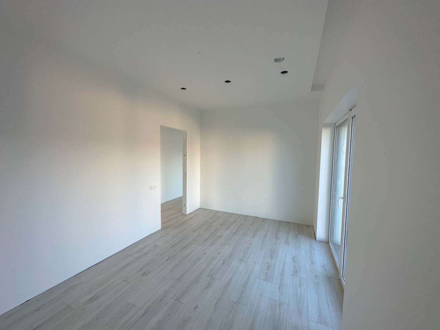 Parduodamas vieno aukšto gyvenamasis namas