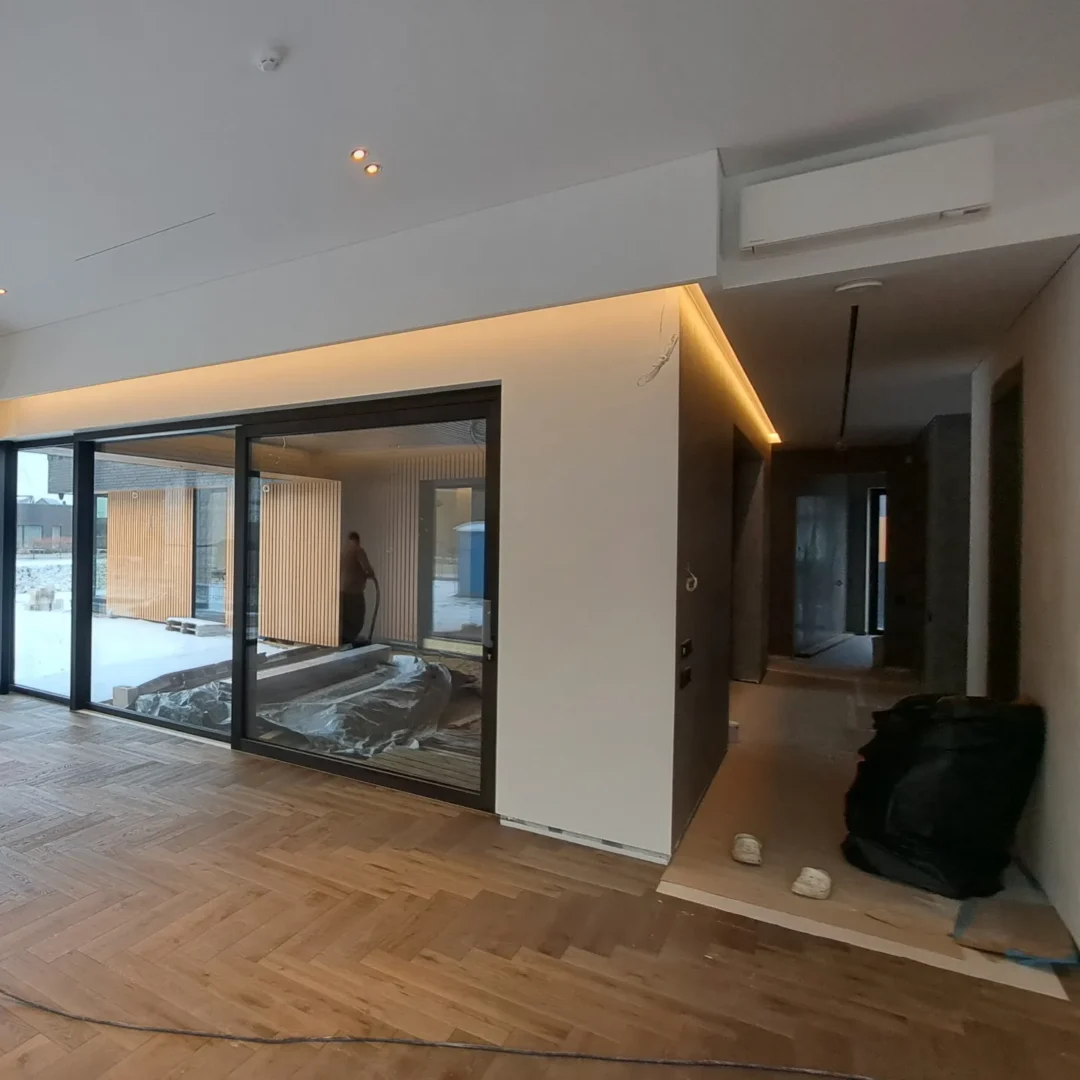 Atliekame glaistymo dažymo darbus