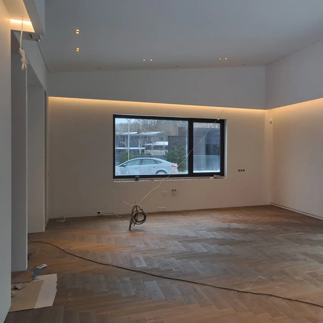 Atliekame glaistymo dažymo darbus