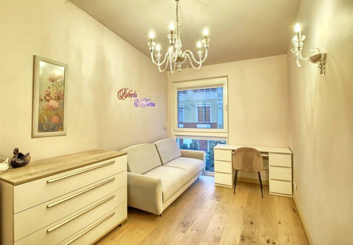 Giruliuose parduodamas kotedžas