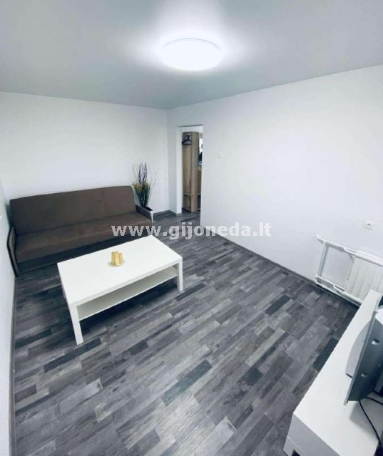 Pigiai parduodamas 1 kambario prie Klaipėdos Sodros.