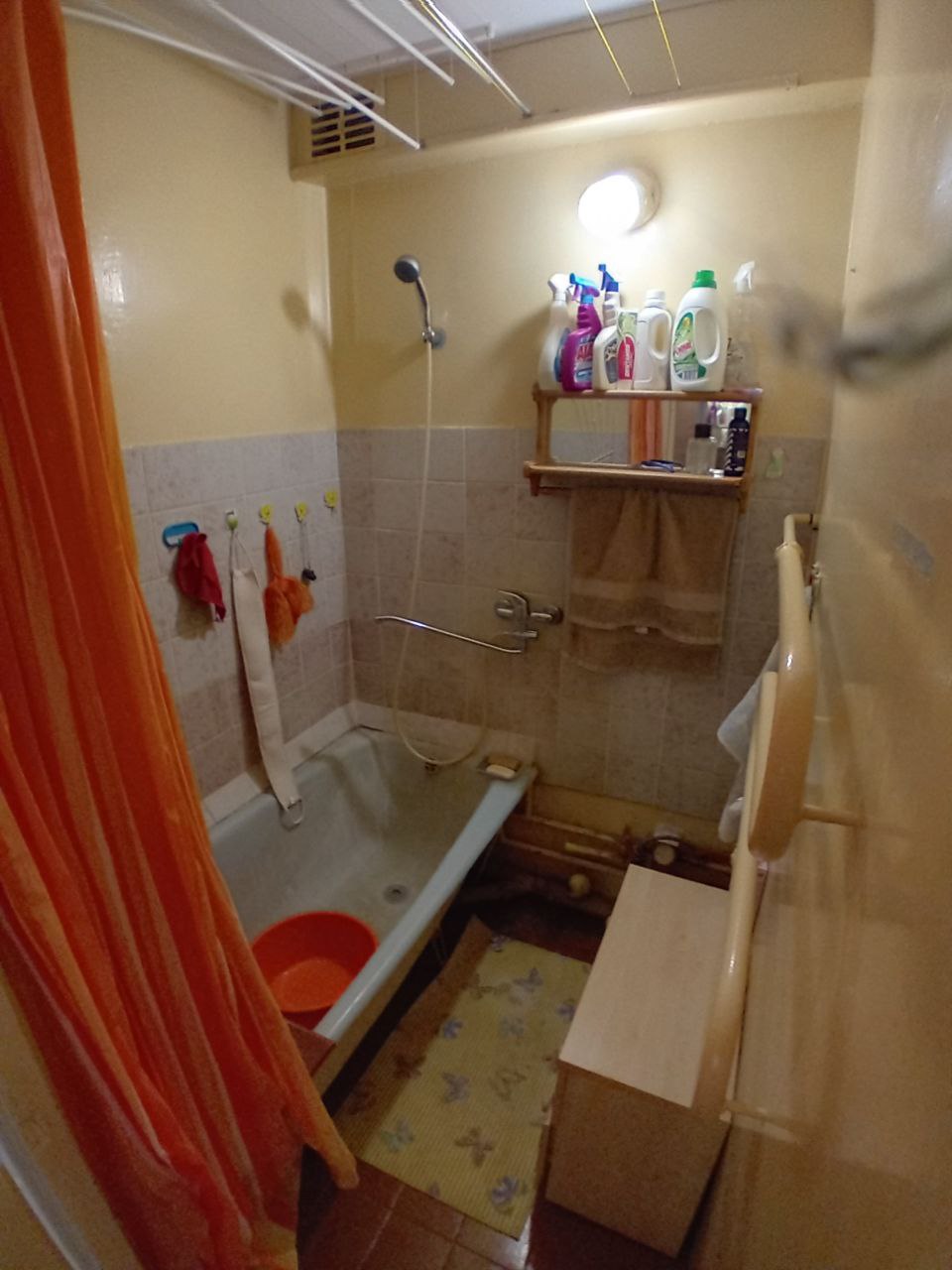 Radviliškio miesto centre, parduodamas 1 k butas