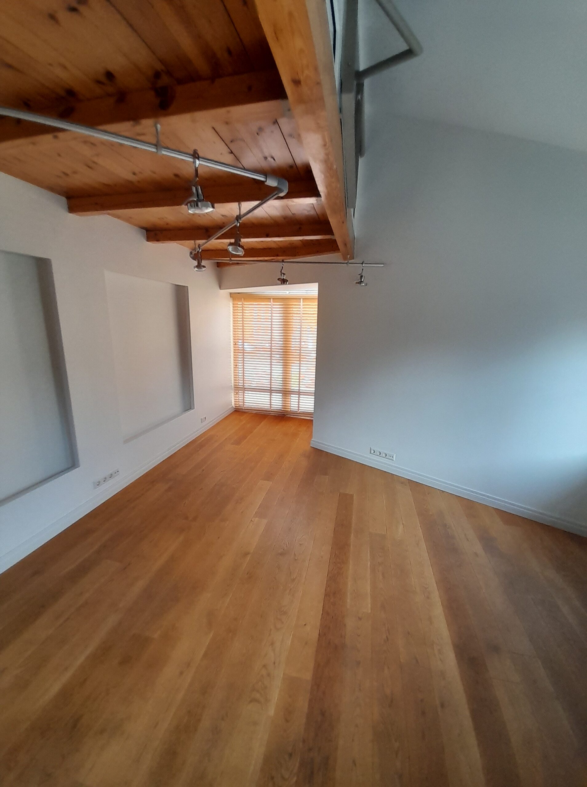 Parduodamos 58 kv.m. Studijos / Administracinės patalpos