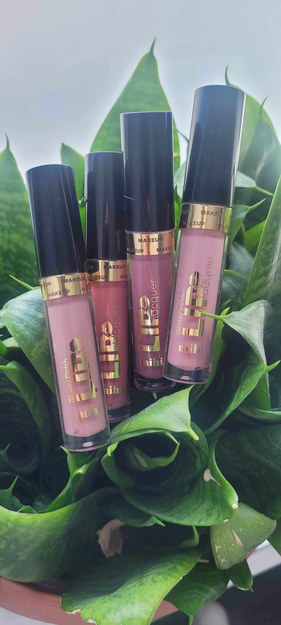 Lip Gloss. „Glossy Finish” lūpų lakai