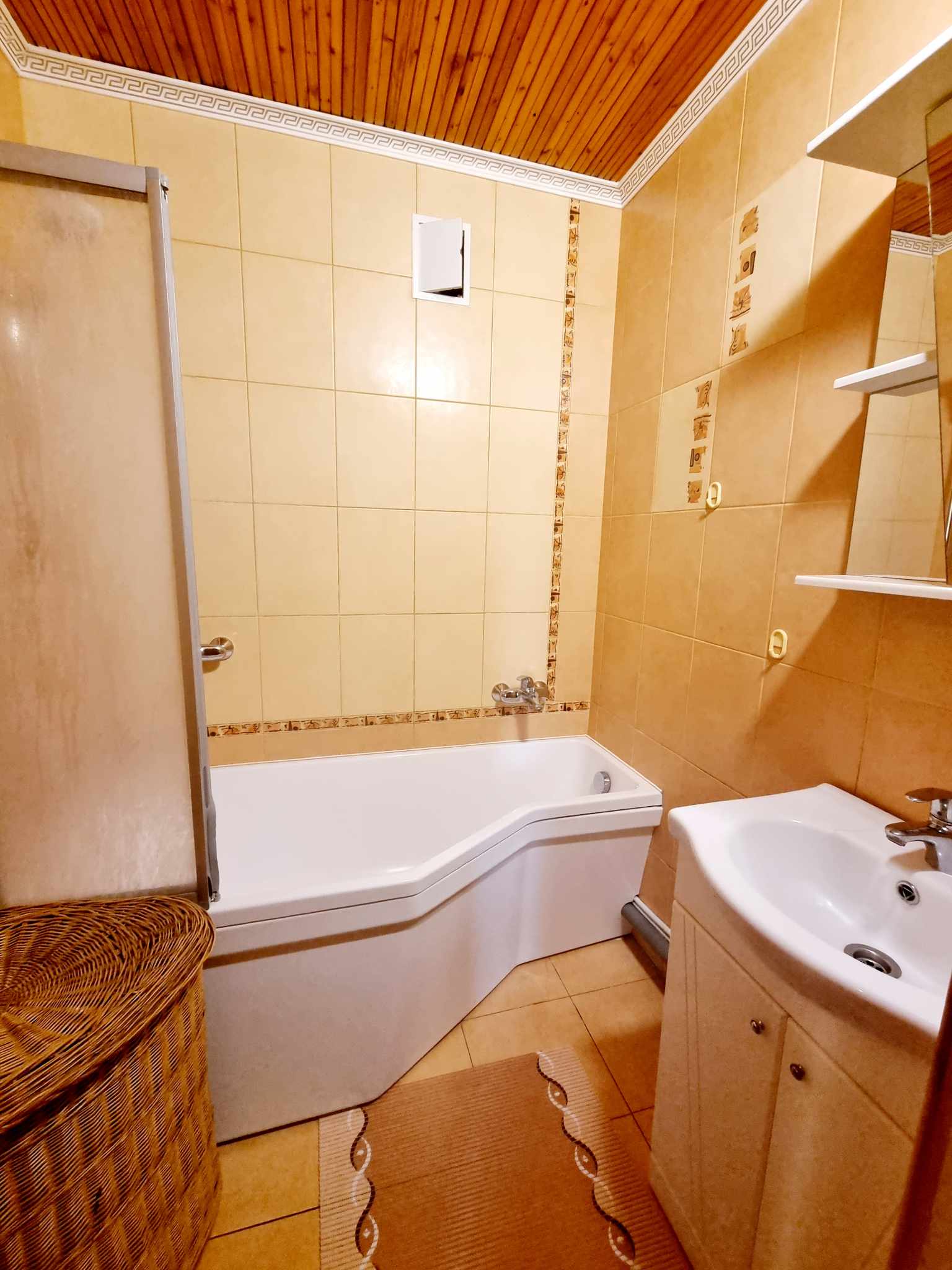 Parduodamas 3 kambarių butas, Vidzgiryje