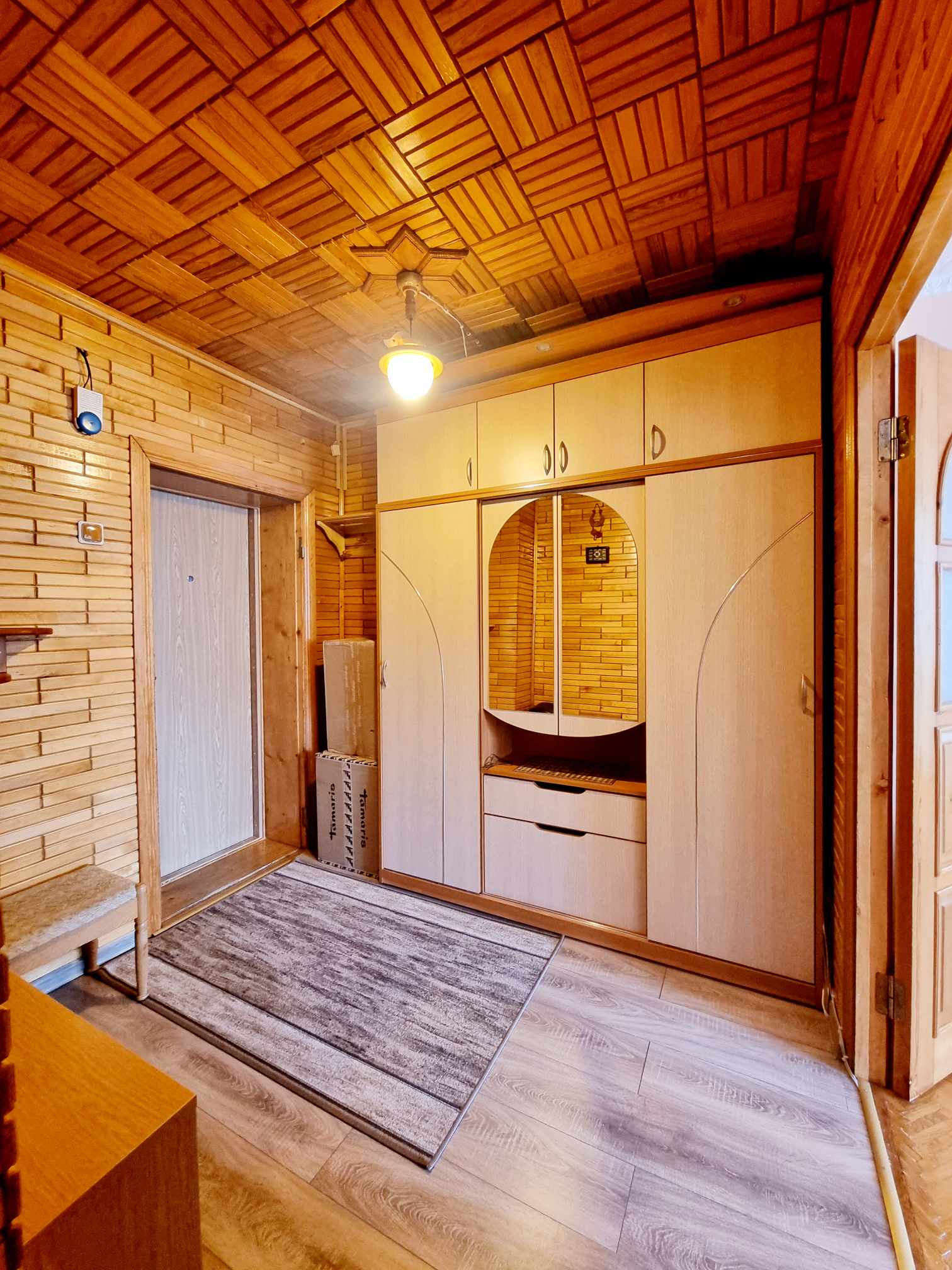 Parduodamas 3 kambarių butas, Vidzgiryje