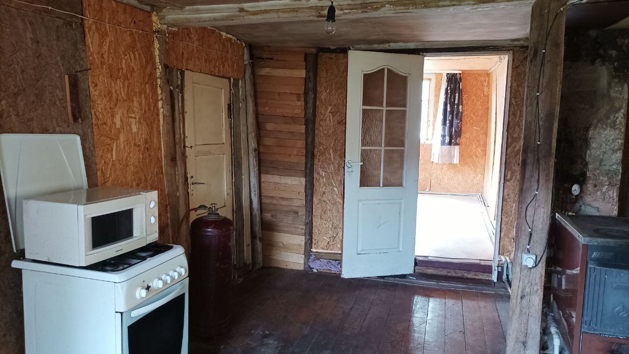 Namas Kupiškio r. Alizava – Biržų g. 20