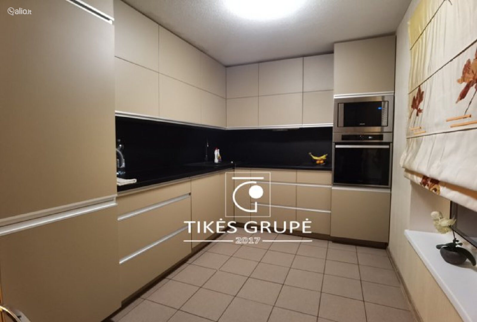 Klaipėdos r., Derceklių k., sodų bendrijoje Dituva parduodamas 122 kv.m. gyvenamas namas su 6 arų žemės sklypu ir 42kv.m. garažu