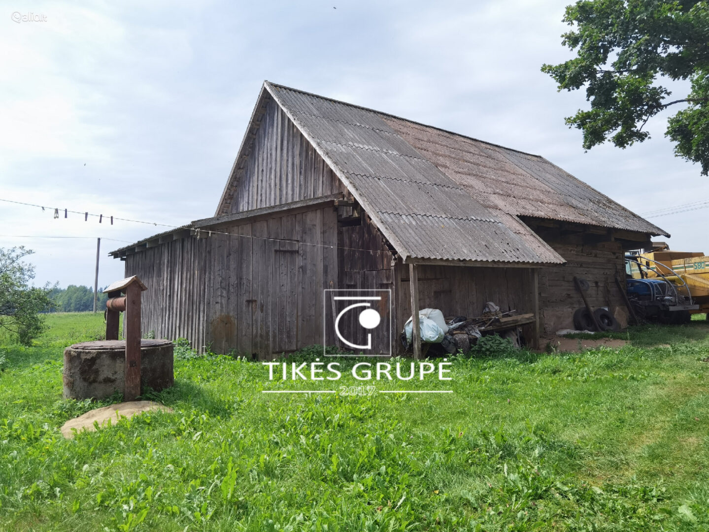 Rietavo raj., Norgalvių k., parduodama sena sodyba su 2.68 ha žemės sklypu.